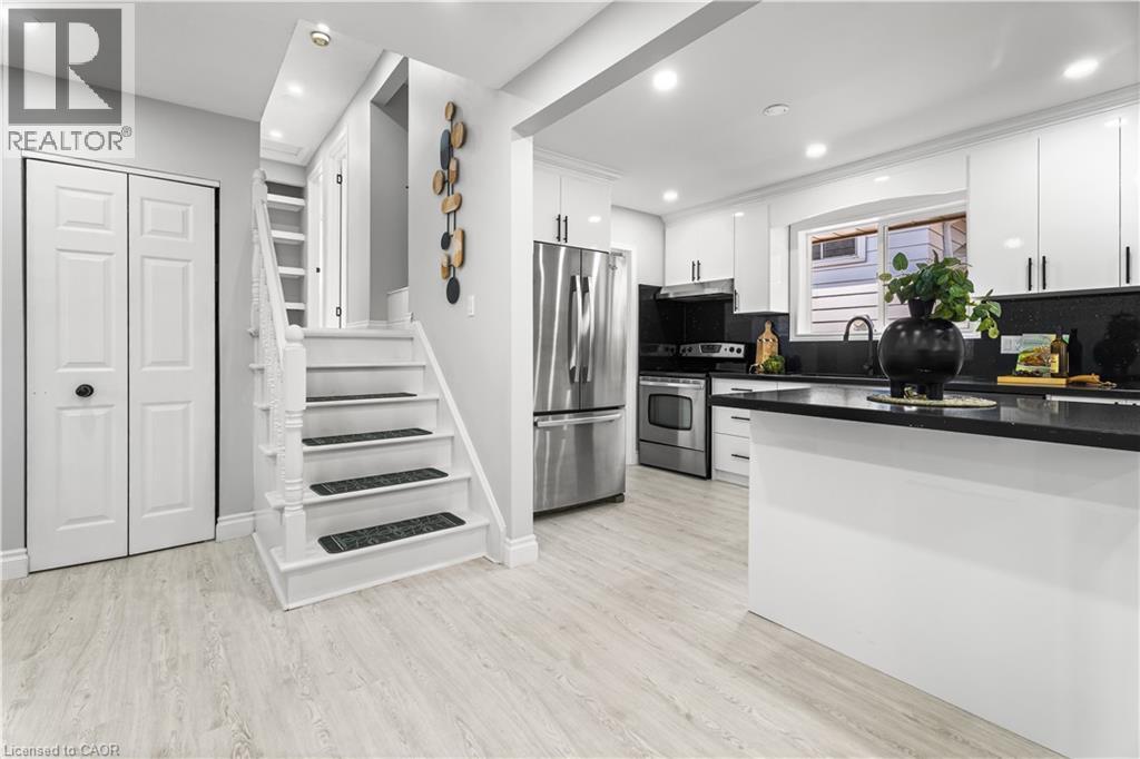 Photo 10 of 80 Rouse Avenue, Cambridge ON