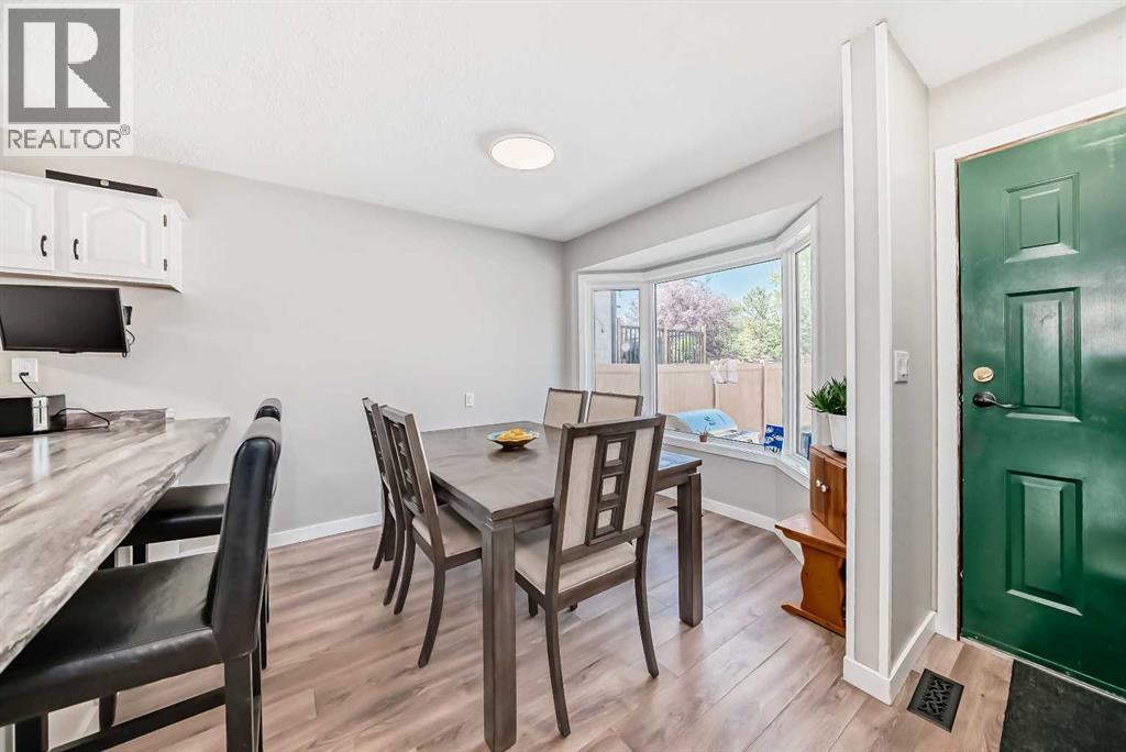 Photo 19 of 41 Edge Close, Red Deer AB