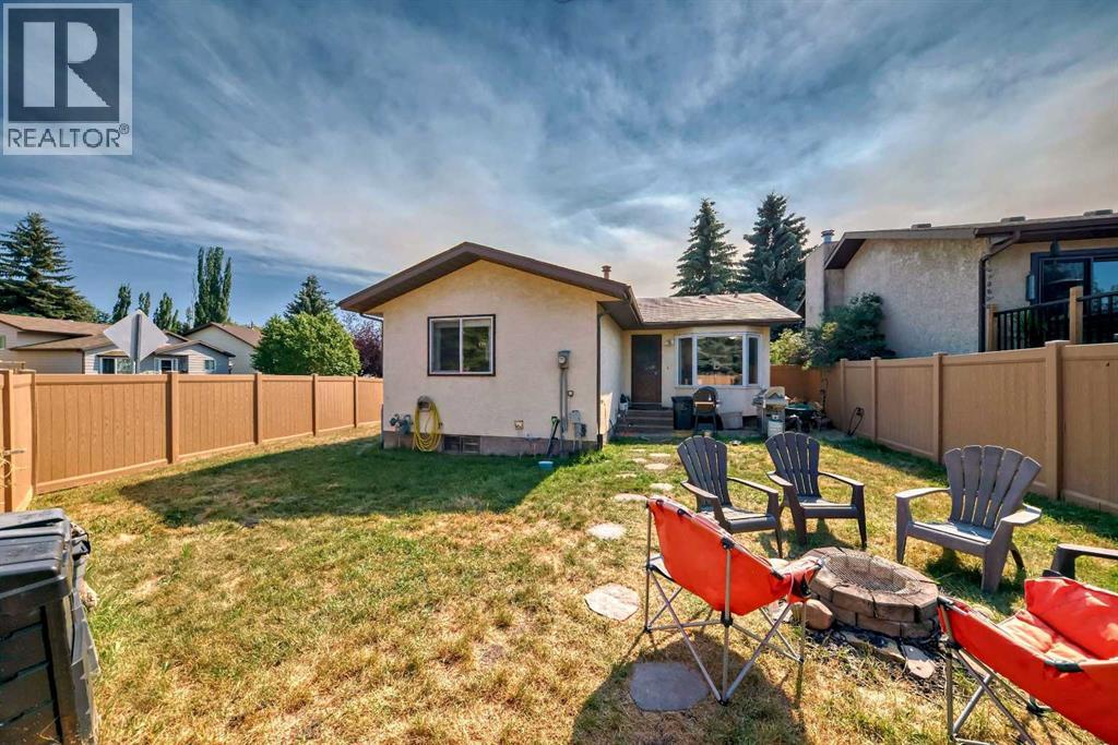 Photo 39 of 41 Edge Close, Red Deer AB