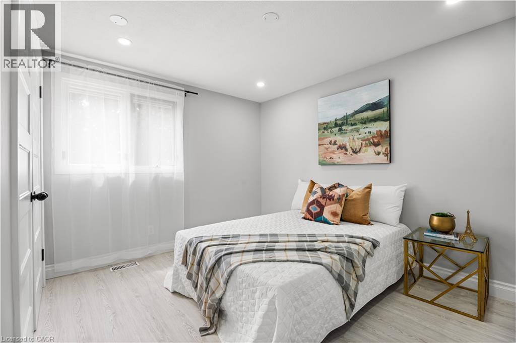 Photo 20 of 80 Rouse Avenue, Cambridge ON