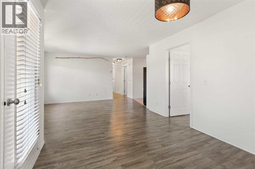 Single Family House for Sale in    Street NW Bowness Calgary 