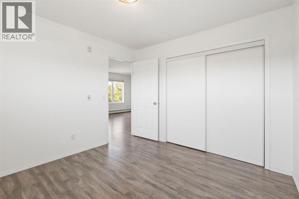 Single Family House for Sale in    Street NW Bowness Calgary 
