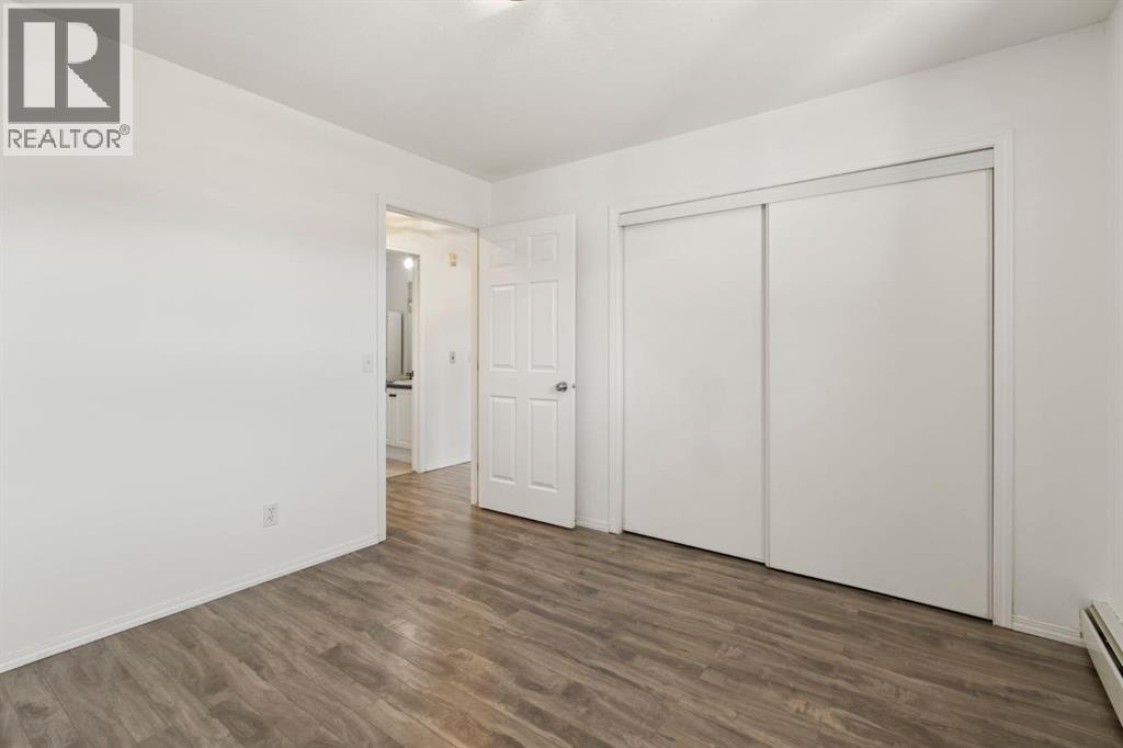 Single Family House for Sale in    Street NW Bowness Calgary 