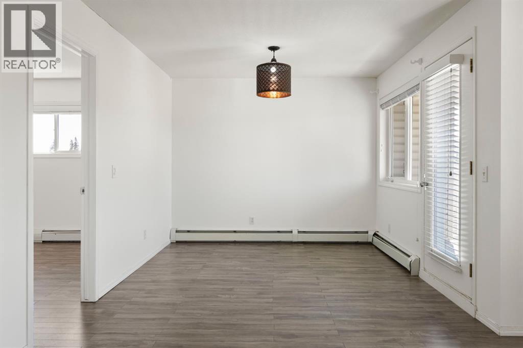 Single Family House for Sale in    Street NW Bowness Calgary 
