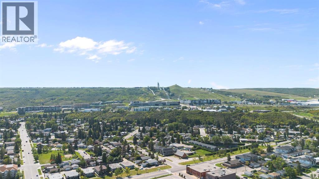 Single Family House for Sale in    Street NW Bowness Calgary 