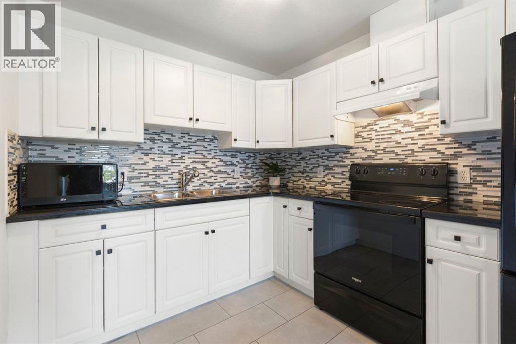 Single Family House for Sale in    Street NW Bowness Calgary 