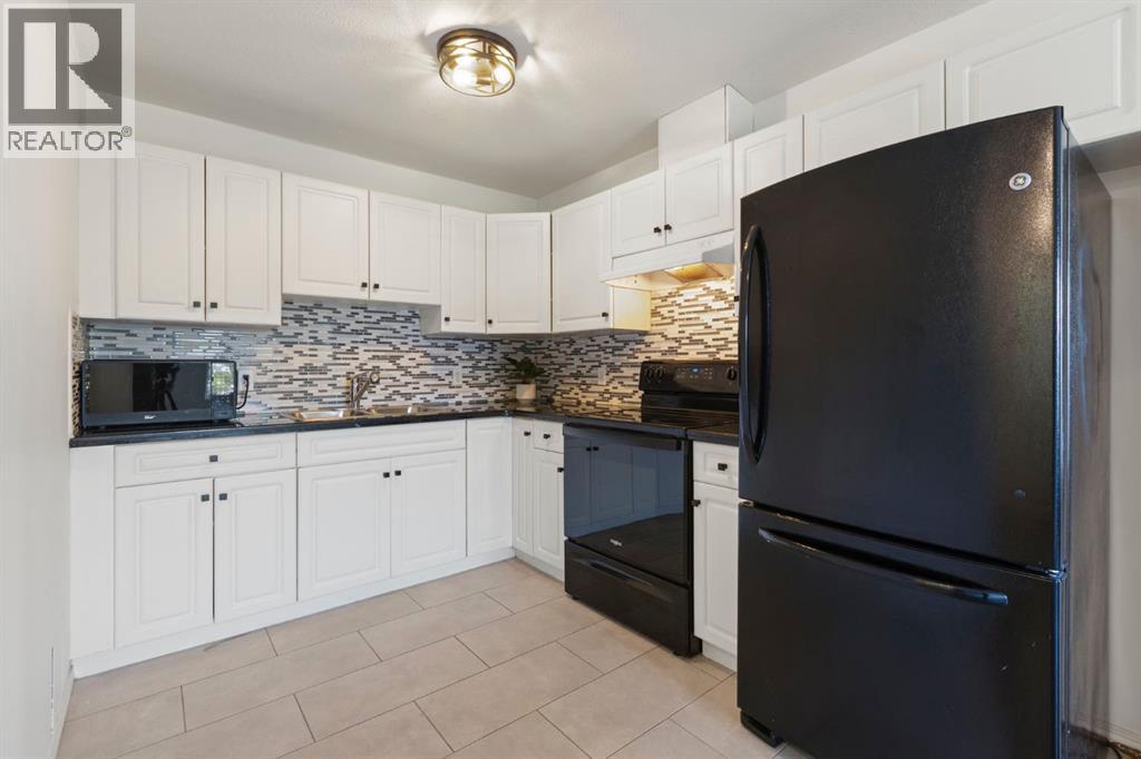 Single Family House for Sale in    Street NW Bowness Calgary 