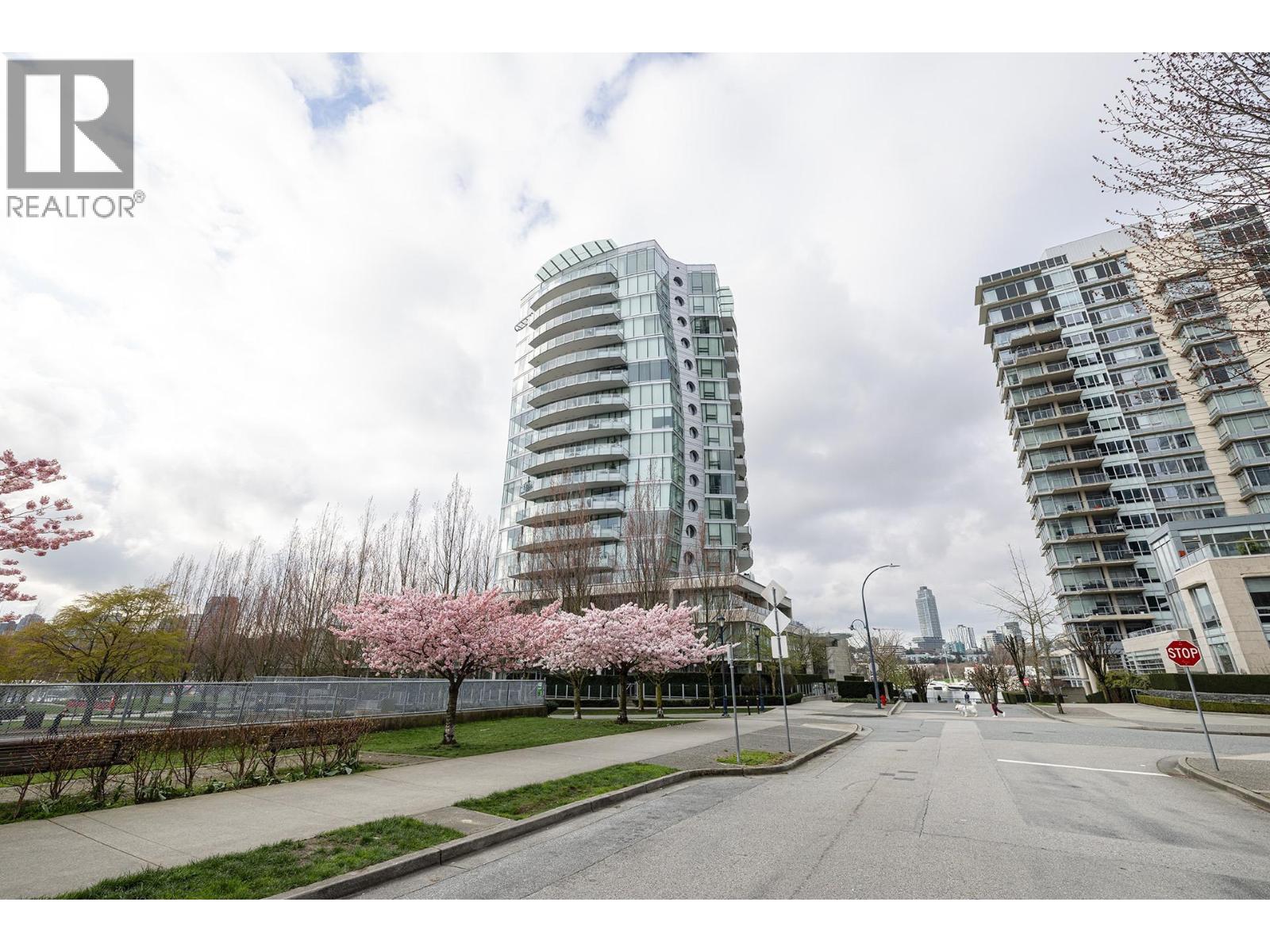 Photo 34 of 306 1560 Homer Mews, Vancouver BC