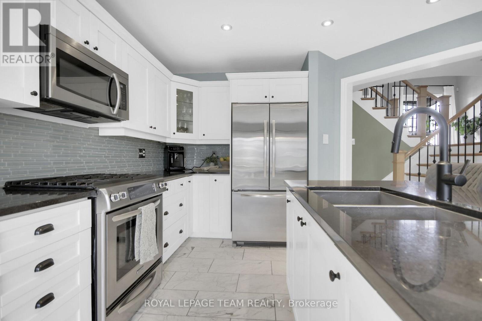 Photo 10 of 3516 Cambrian Road, Ottawa ON
