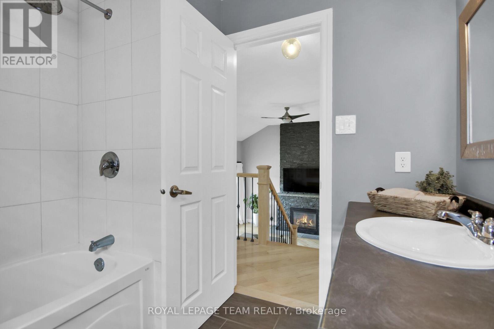 Photo 40 of 3516 Cambrian Road, Ottawa ON