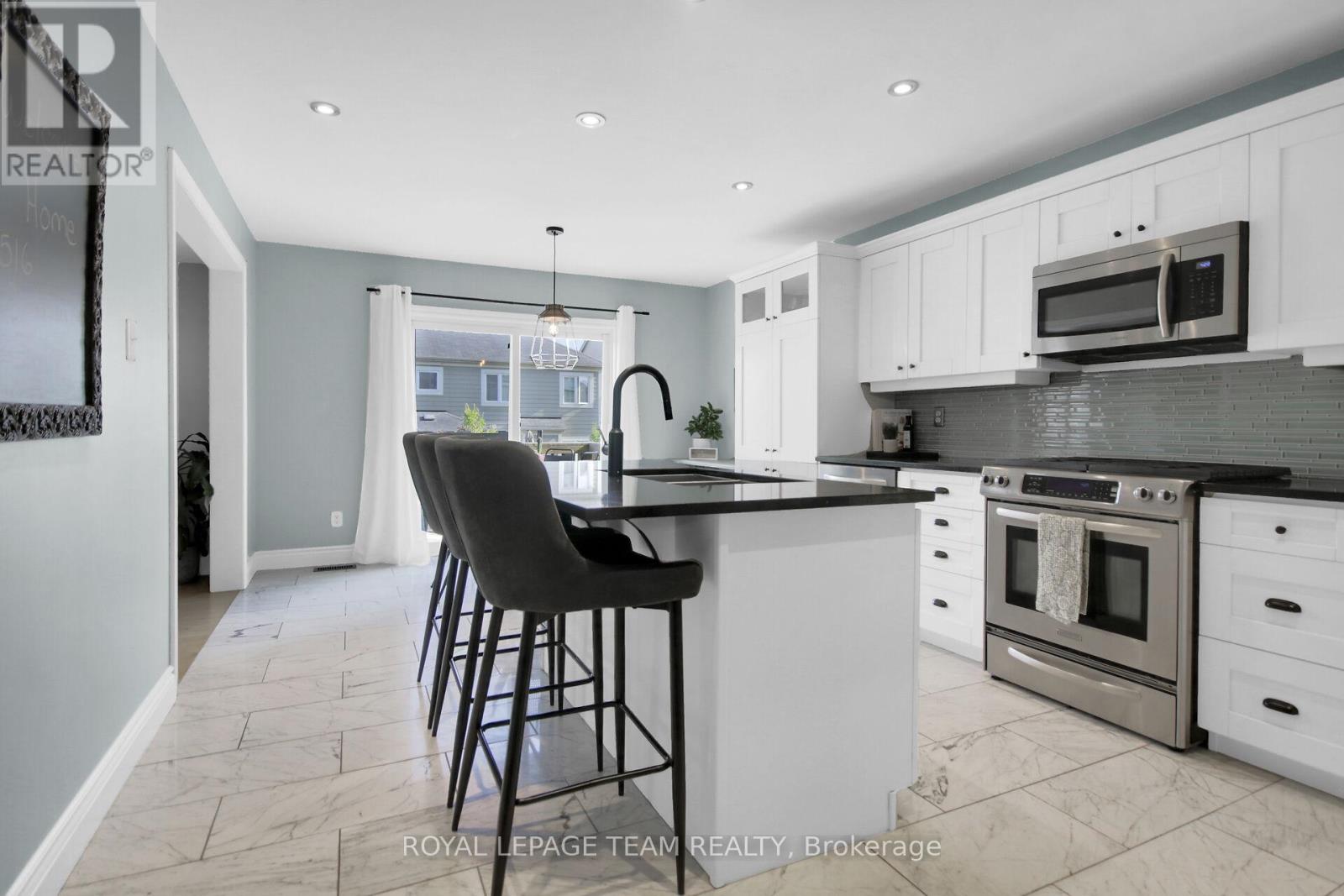 Photo 5 of 3516 Cambrian Road, Ottawa ON