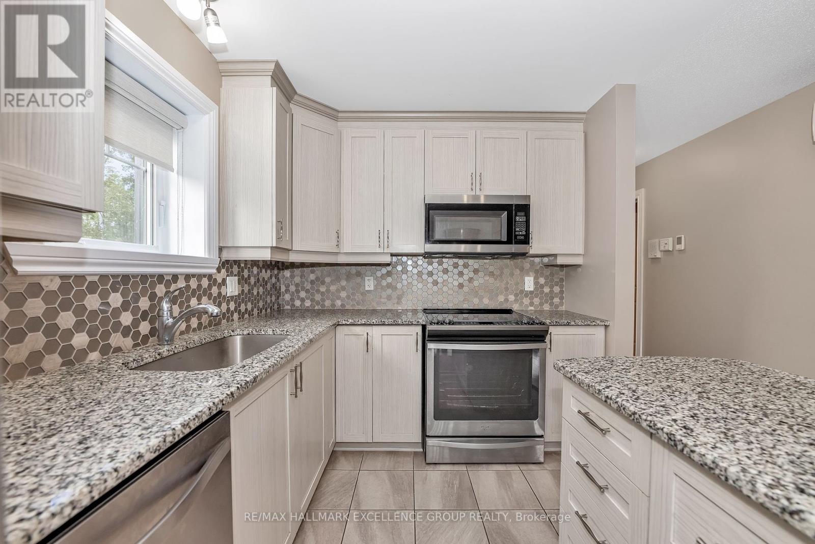Photo 10 of 214 290 Masters Lane, Clarencerockland ON