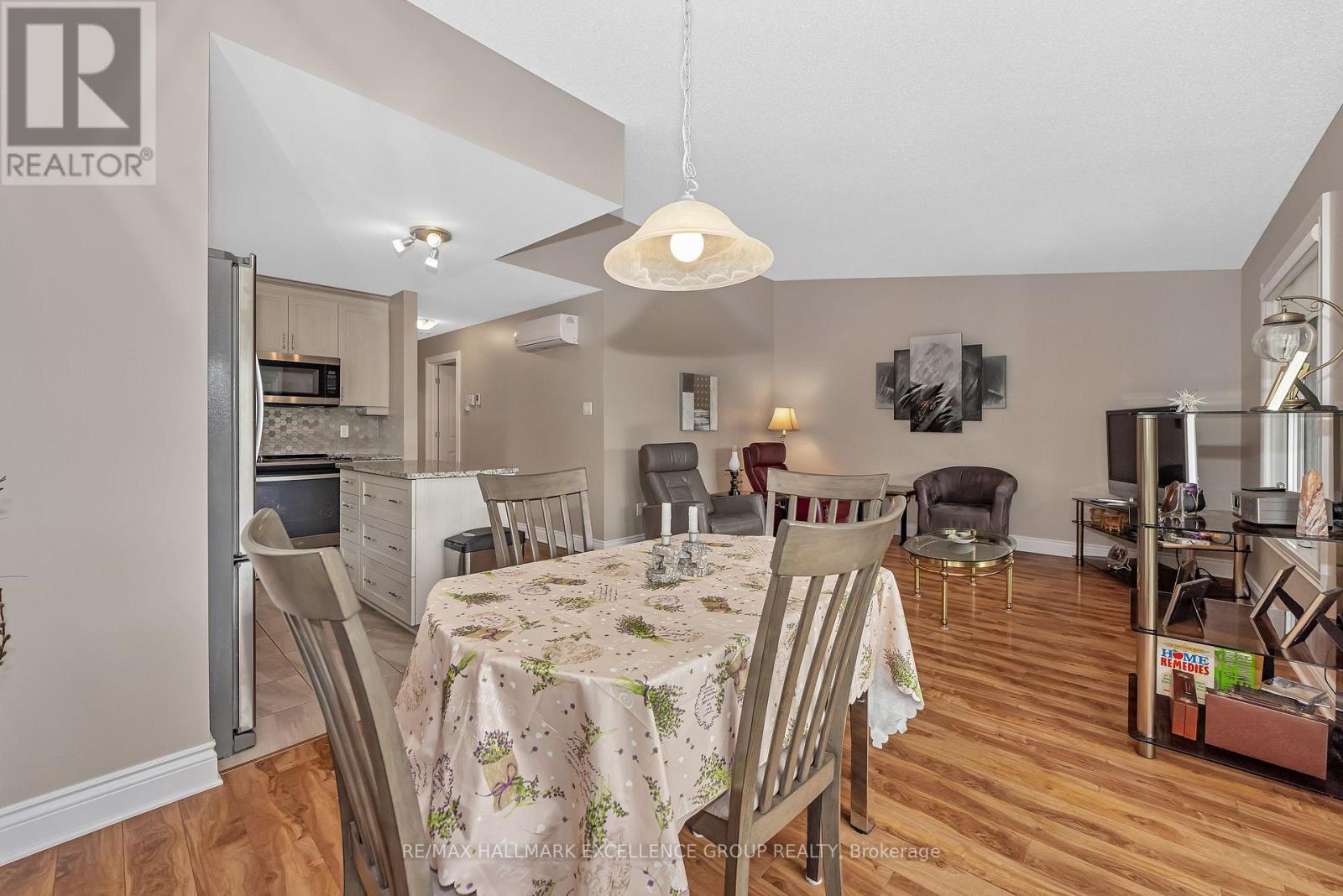Photo 15 of 214 290 Masters Lane, Clarencerockland ON