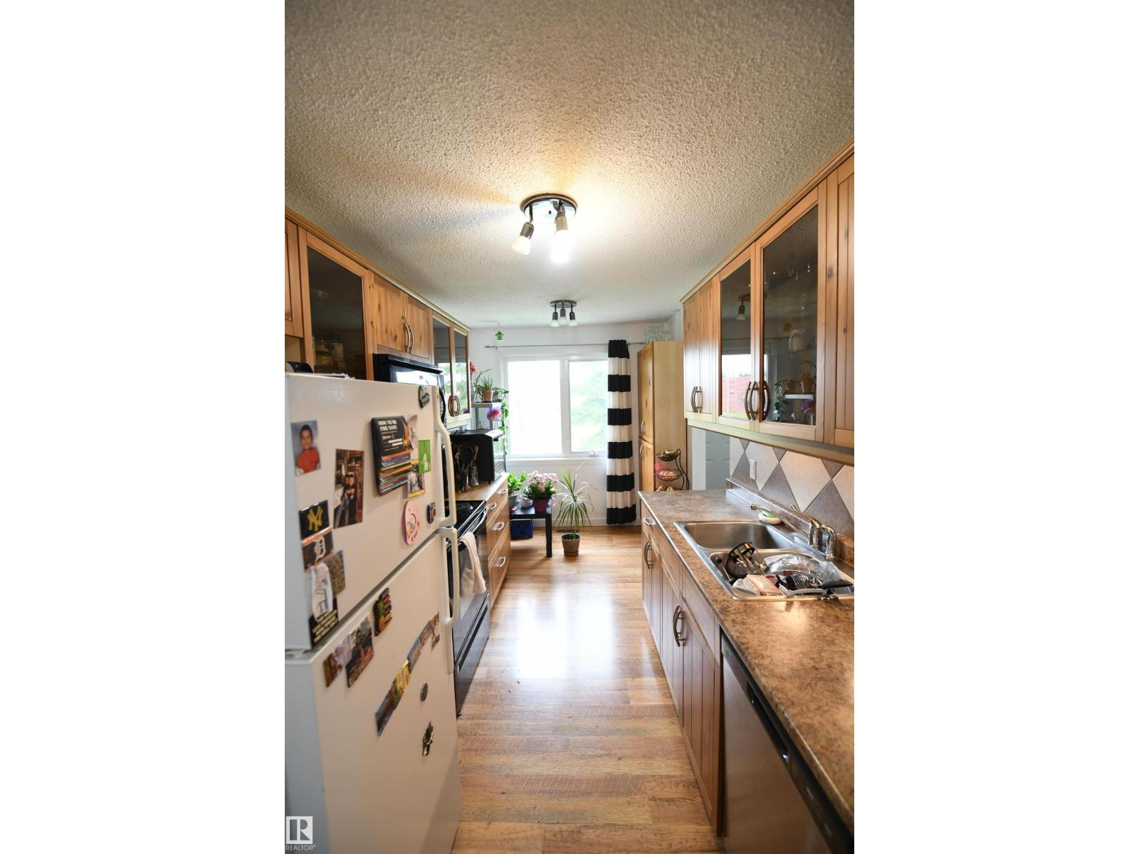 Photo 10 of 227 Callingwood Two Tw Nw, Edmonton AB