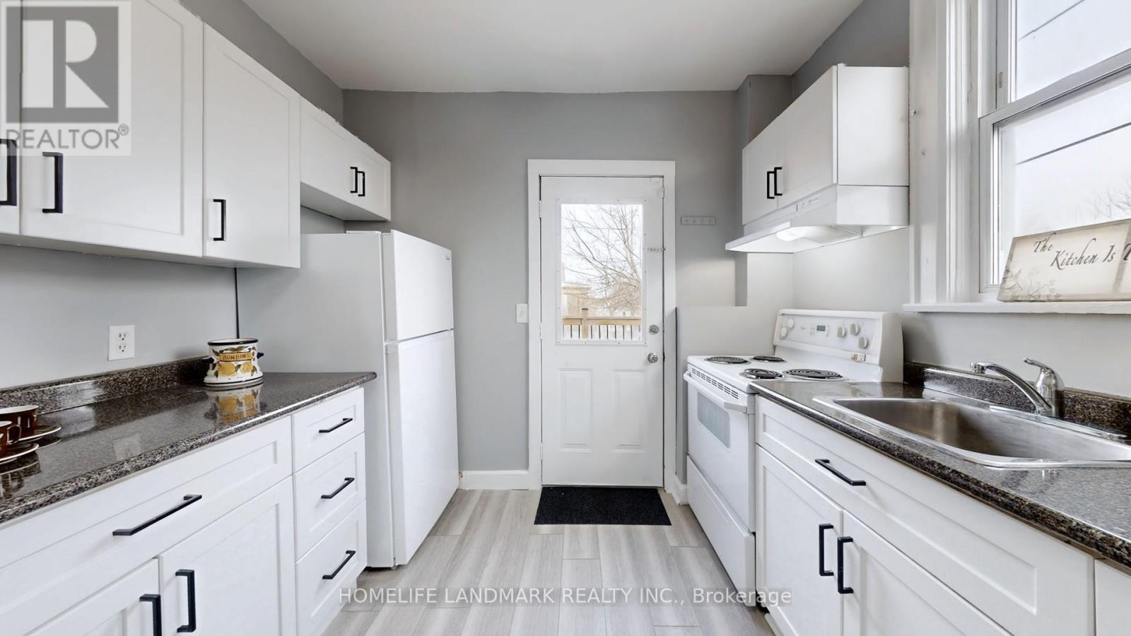Photo 10 of 173 Ritson Road S, Oshawa ON