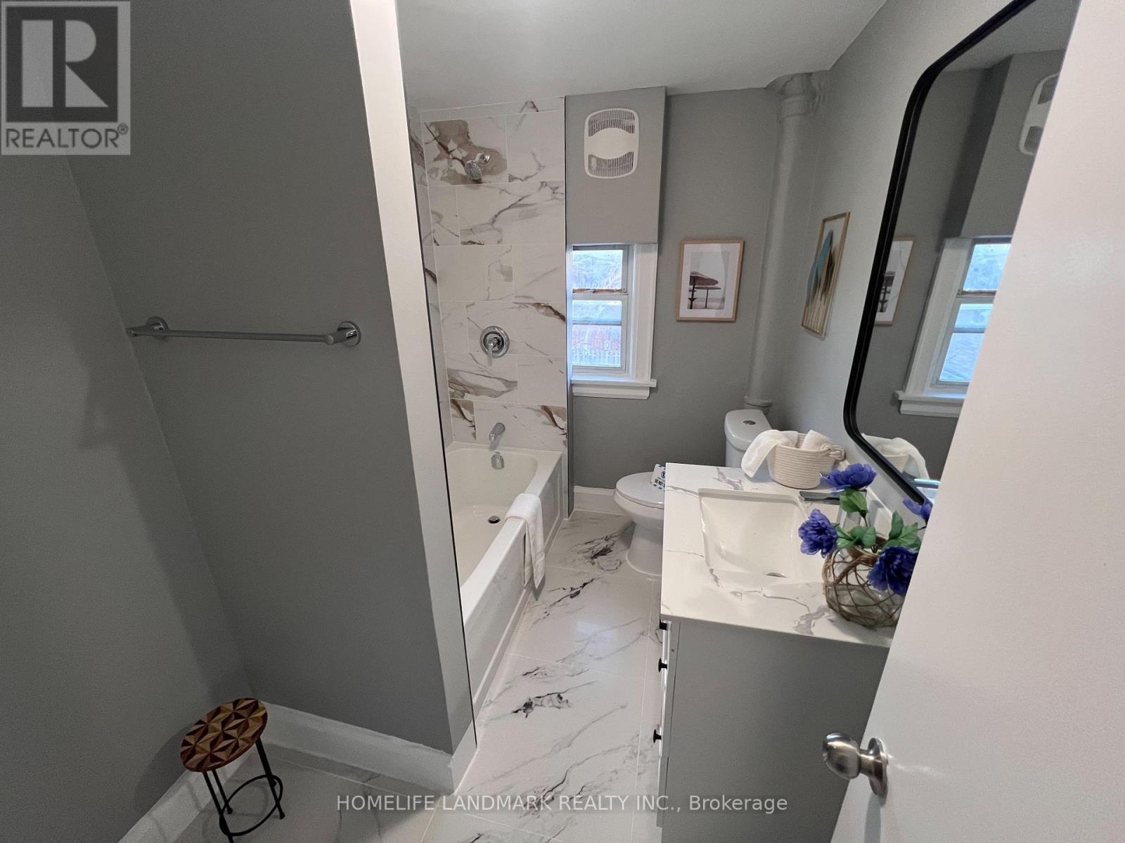 Photo 21 of 173 Ritson Road S, Oshawa ON