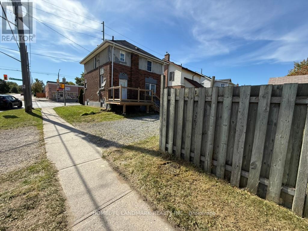 Photo 31 of 173 Ritson Road S, Oshawa ON