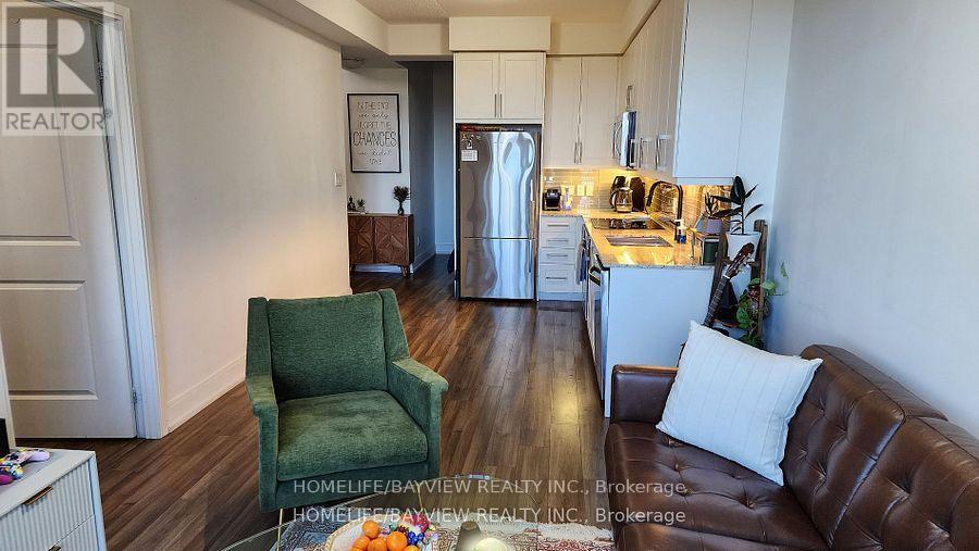 Photo 7 of 1707 B 9600 Yonge Street, Richmond Hill ON