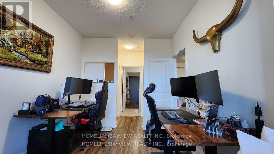 Photo 8 of 1707 B 9600 Yonge Street, Richmond Hill ON