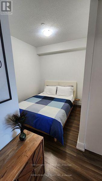 Photo 9 of 1707 B 9600 Yonge Street, Richmond Hill ON