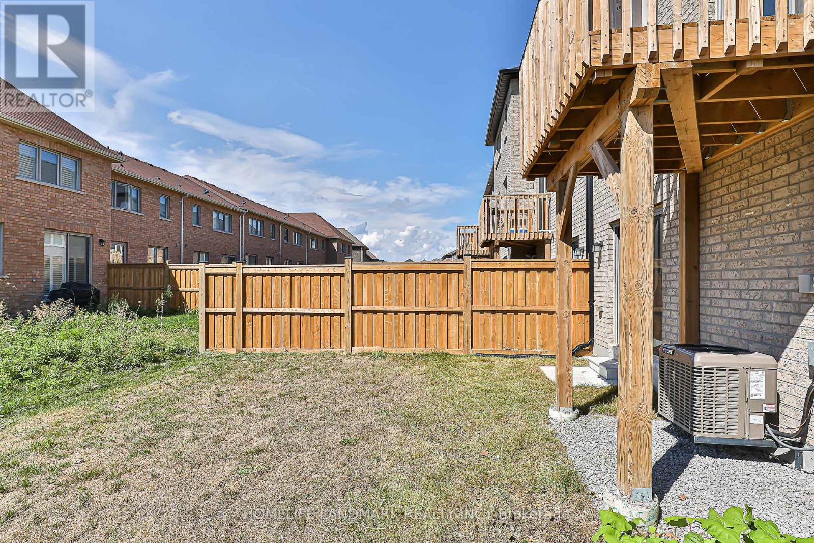 Photo 48 of 135 Lageer Drive, Whitchurchstouffville ON