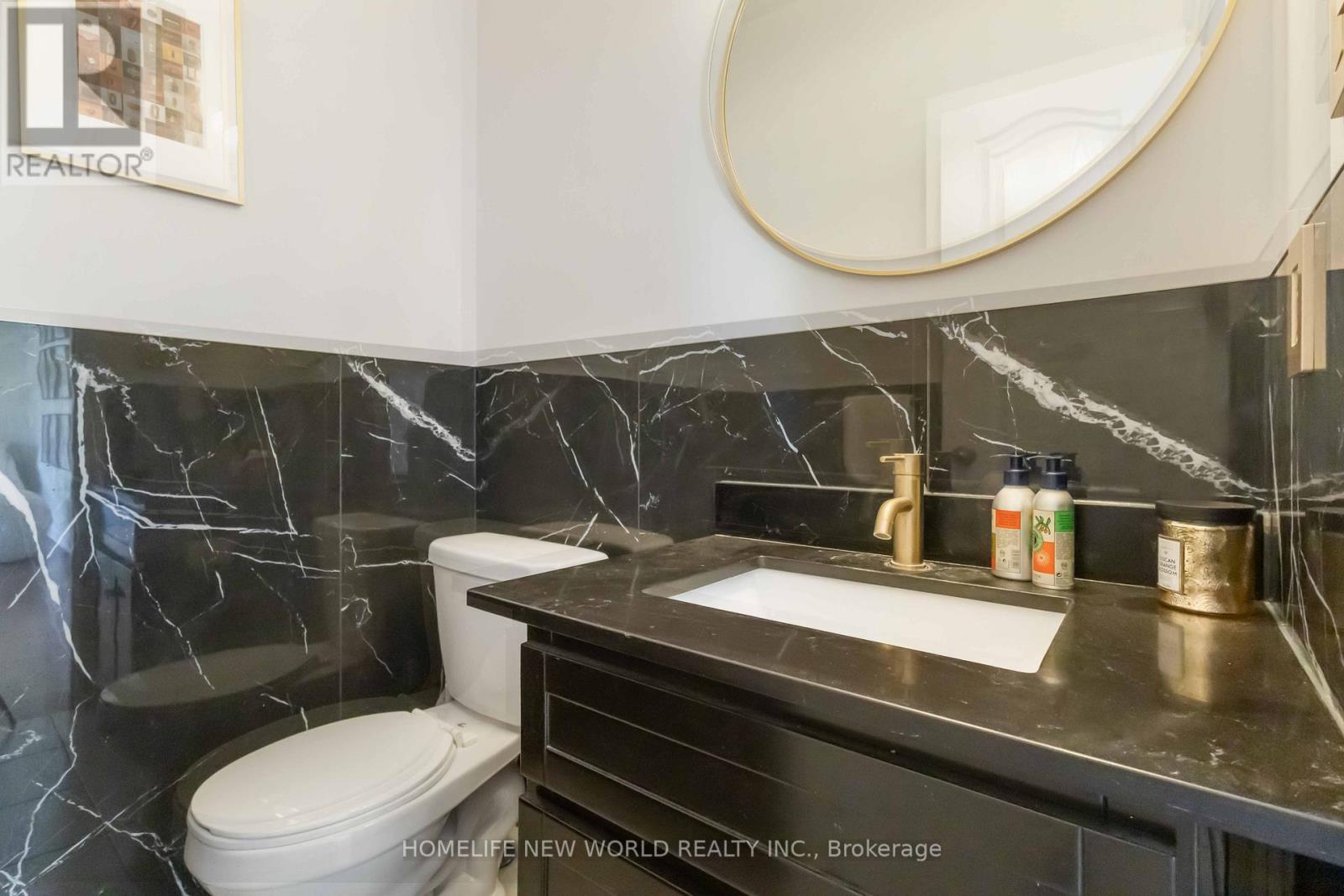 Photo 24 of 44 Dame Gruev Drive, Markham ON