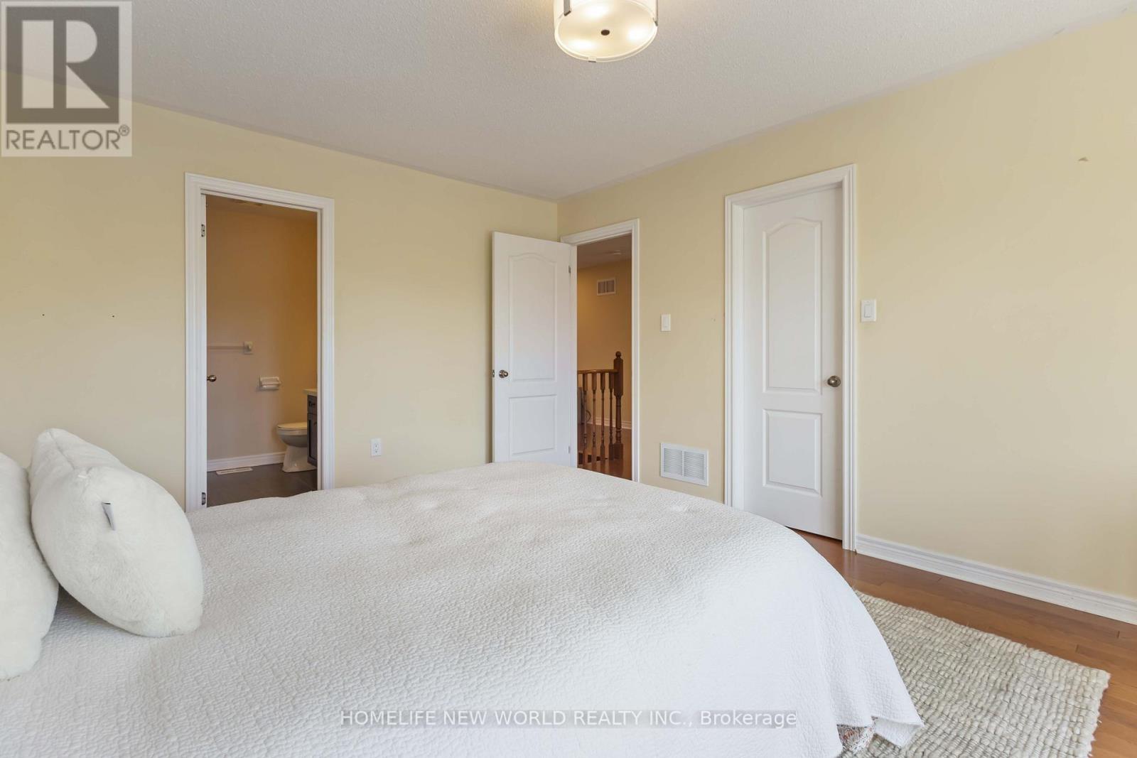 Photo 35 of 44 Dame Gruev Drive, Markham ON