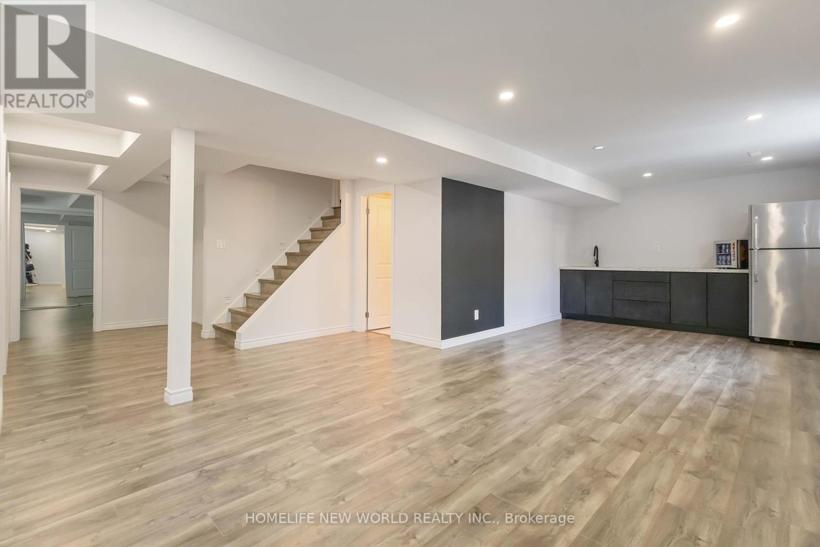 Photo 40 of 44 Dame Gruev Drive, Markham ON