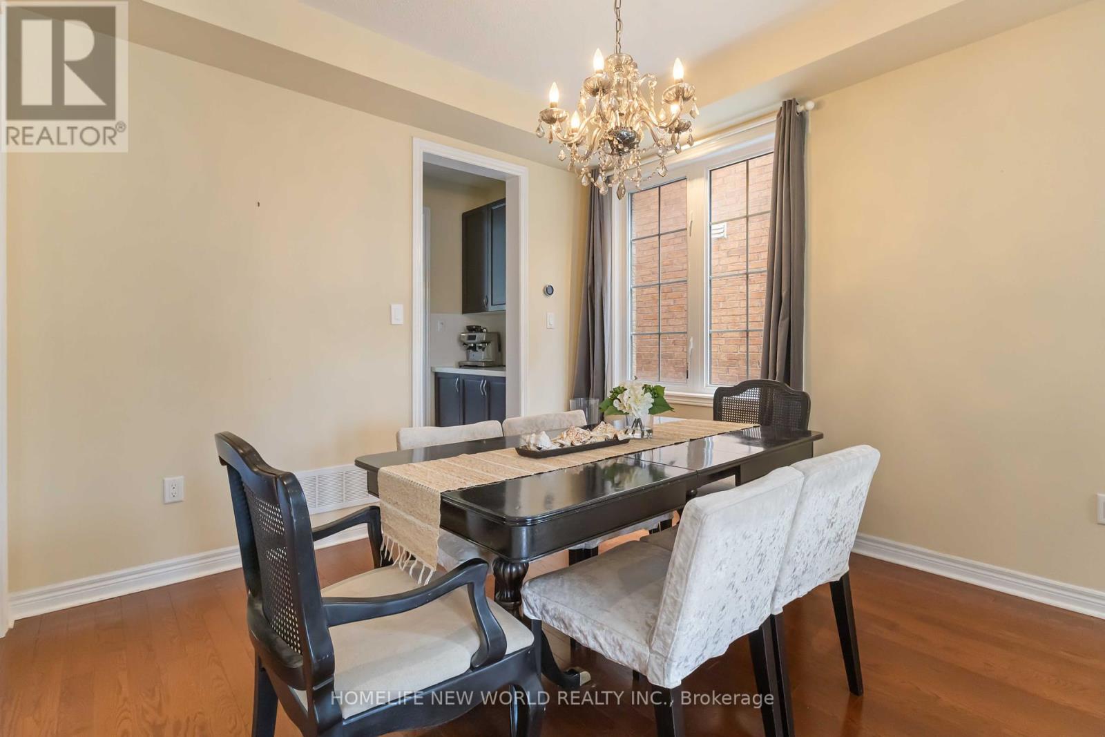 Photo 8 of 44 Dame Gruev Drive, Markham ON