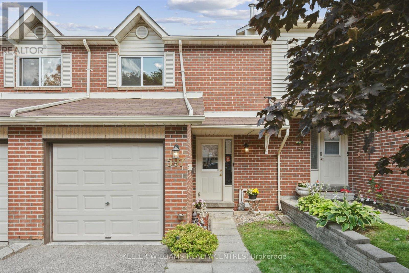 Photo 24 of 597 Gibney Crescent, Newmarket ON