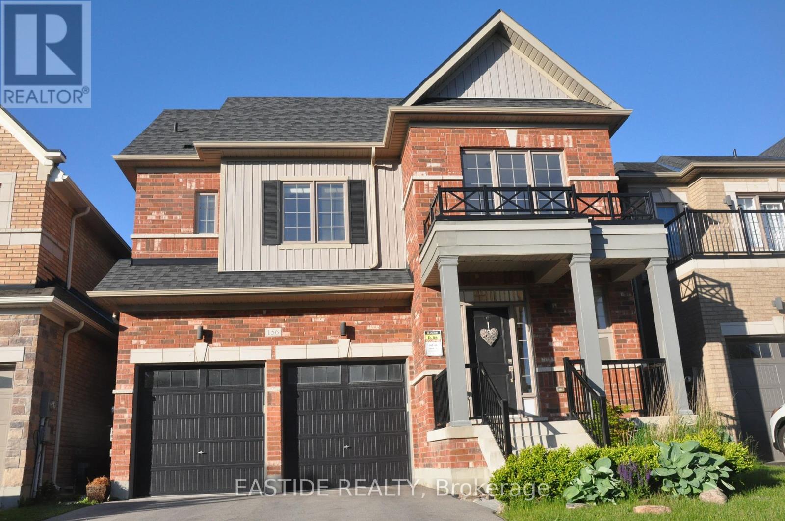 Photo 2 of 156 Frank Kelly Drive, East Gwillimbury ON