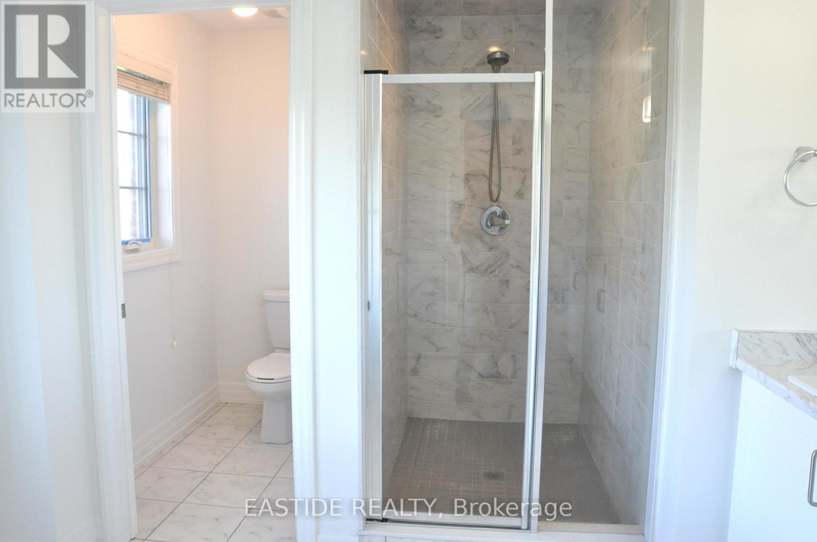 Photo 24 of 156 Frank Kelly Drive, East Gwillimbury ON