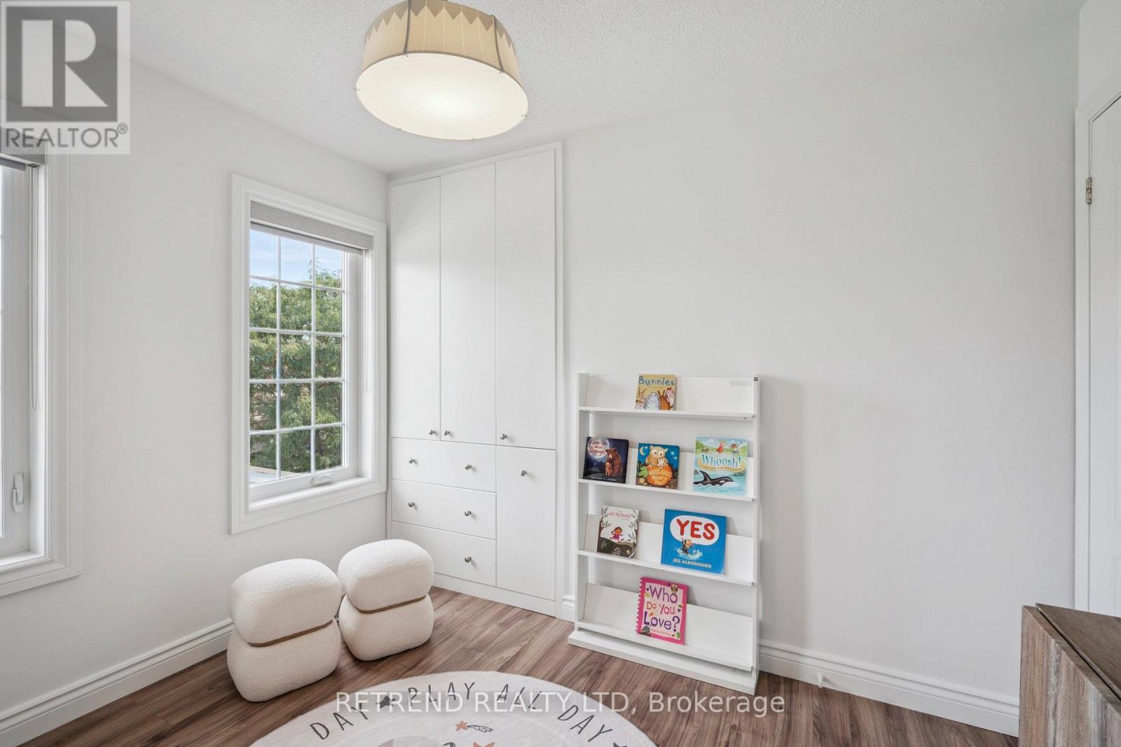 Photo 24 of 48 Gauguin Avenue, Vaughan ON
