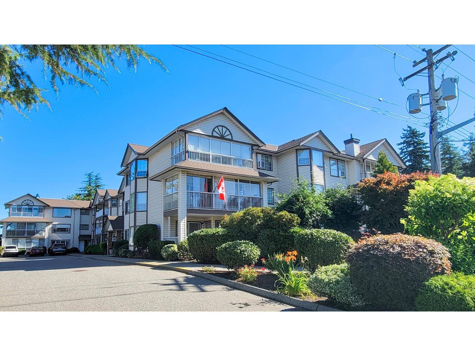 Photo 1 of 106 32145 Old Yale Road, Abbotsford BC