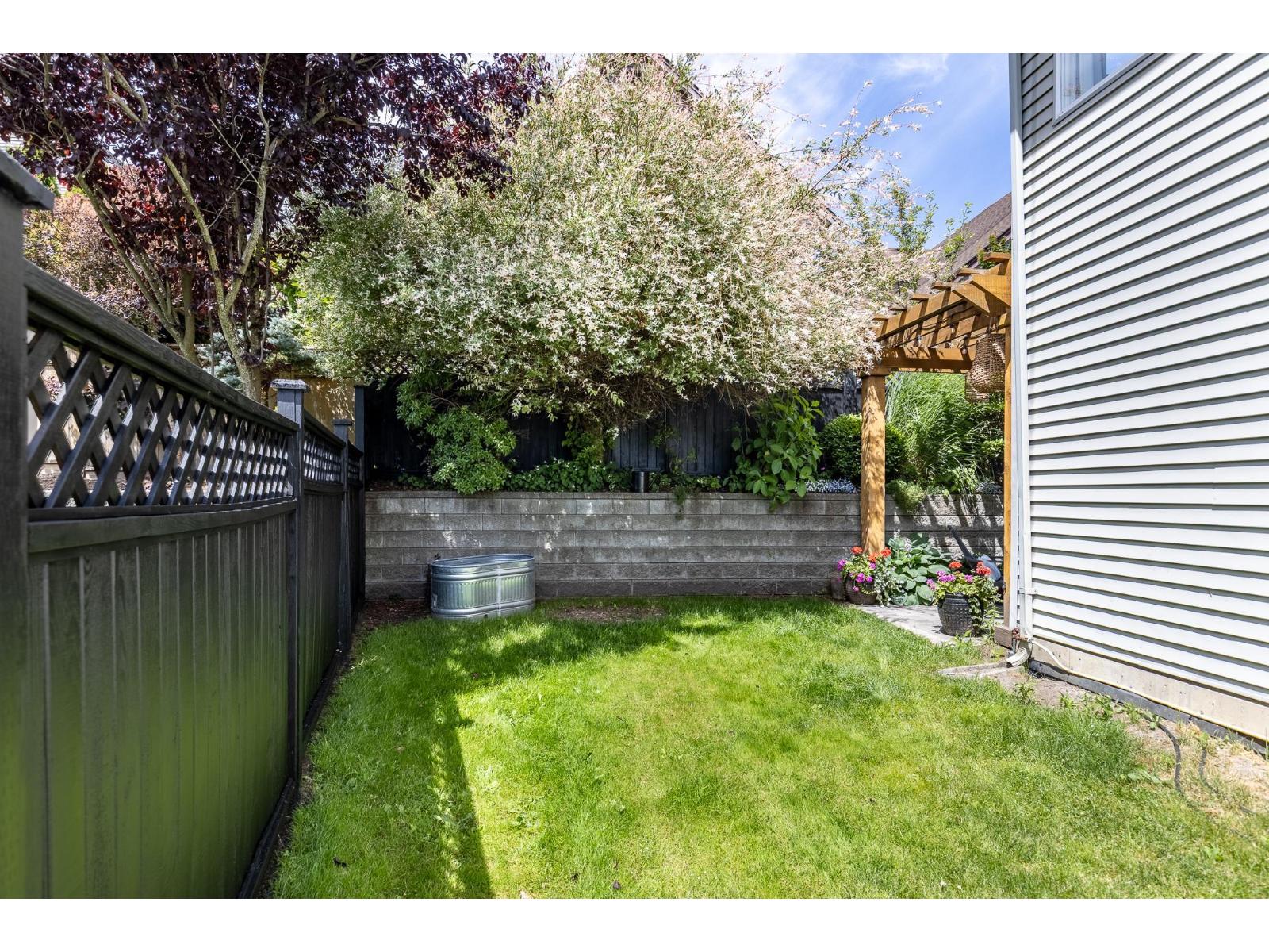 Photo 37 of 19705 69 B Avenue, Langley BC