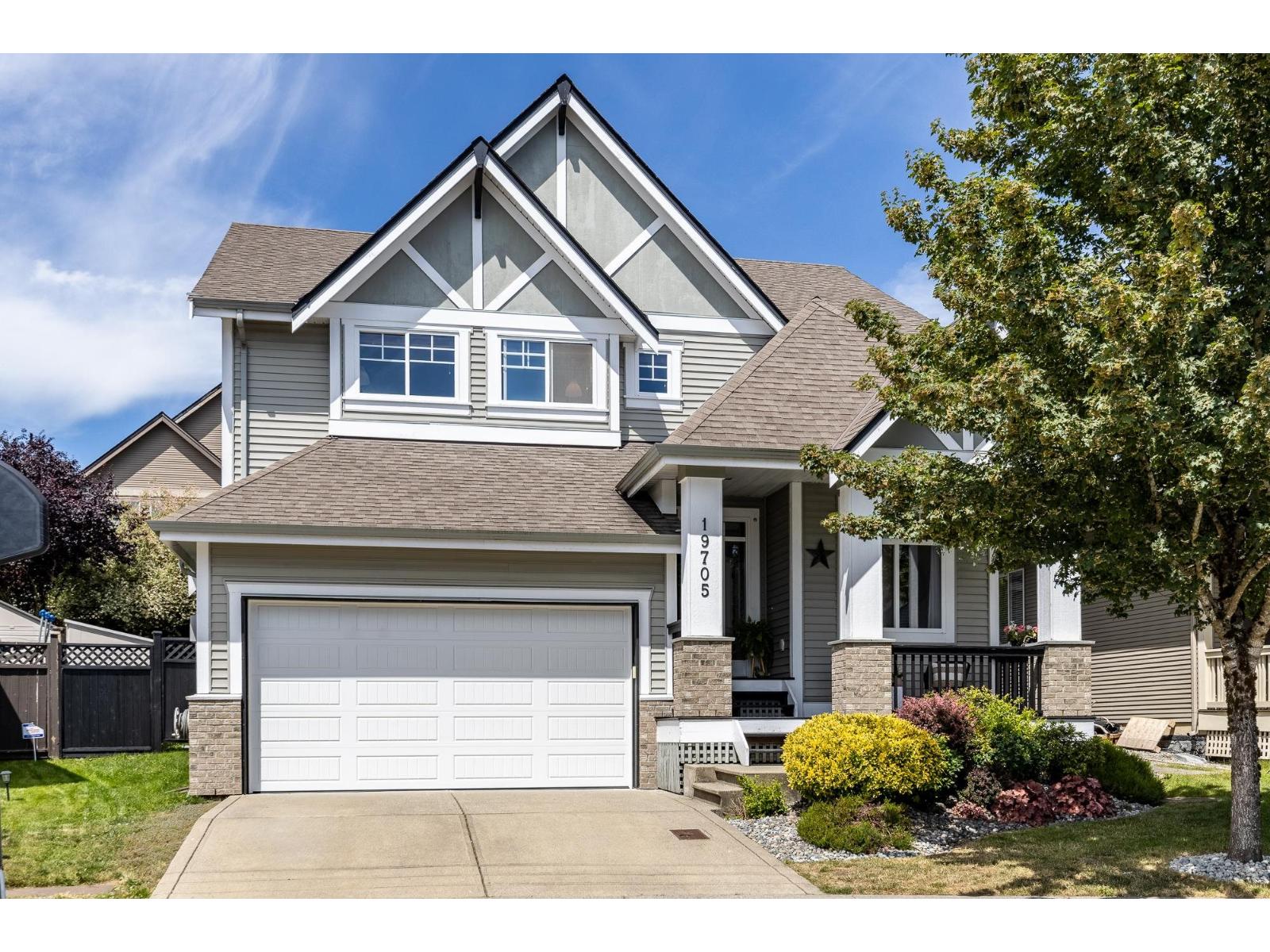 Photo 1 of 19705 69 B Avenue, Langley BC