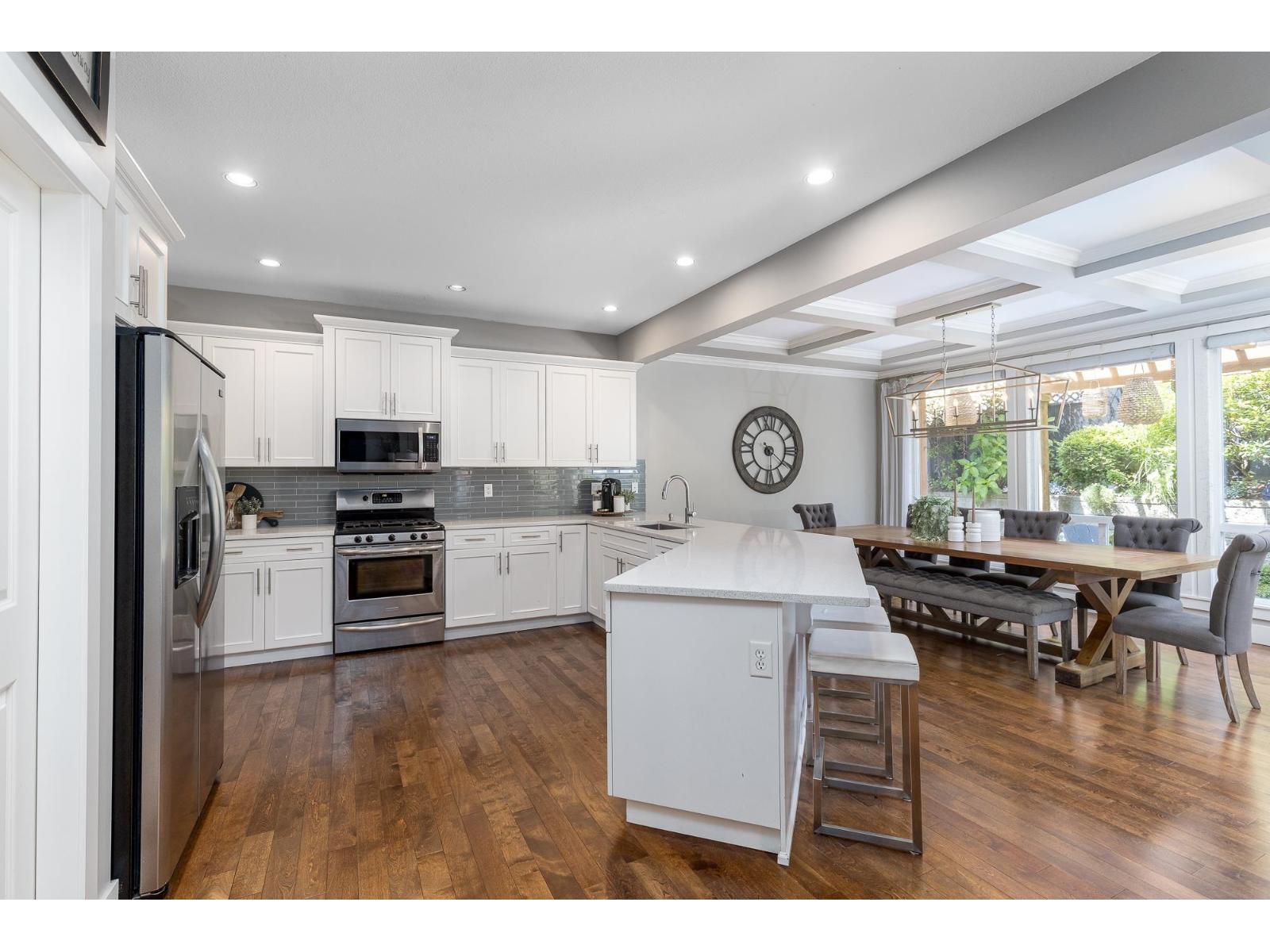 Photo 8 of 19705 69 B Avenue, Langley BC