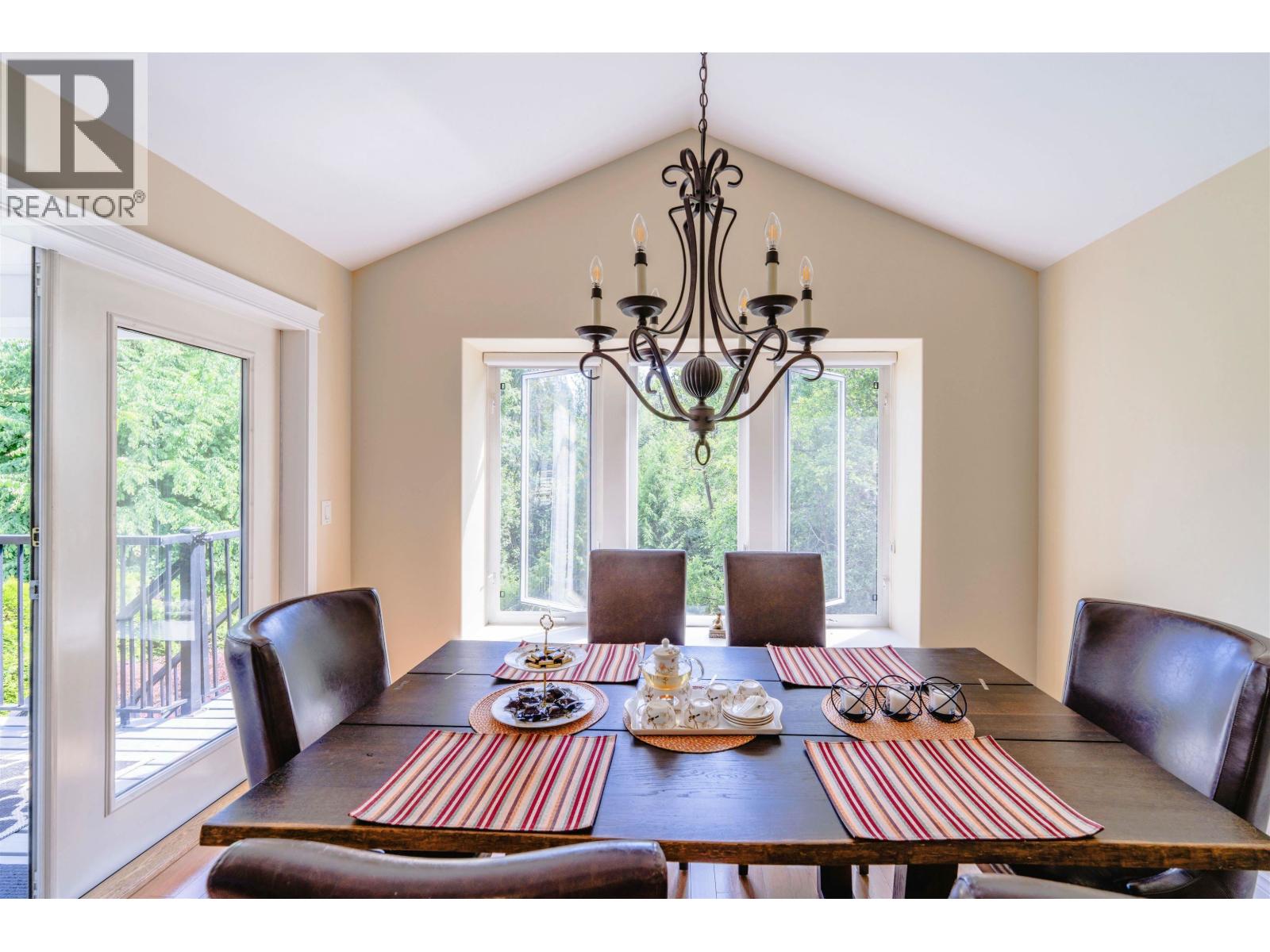 Photo 11 of 23766 110 Avenue, Maple Ridge BC