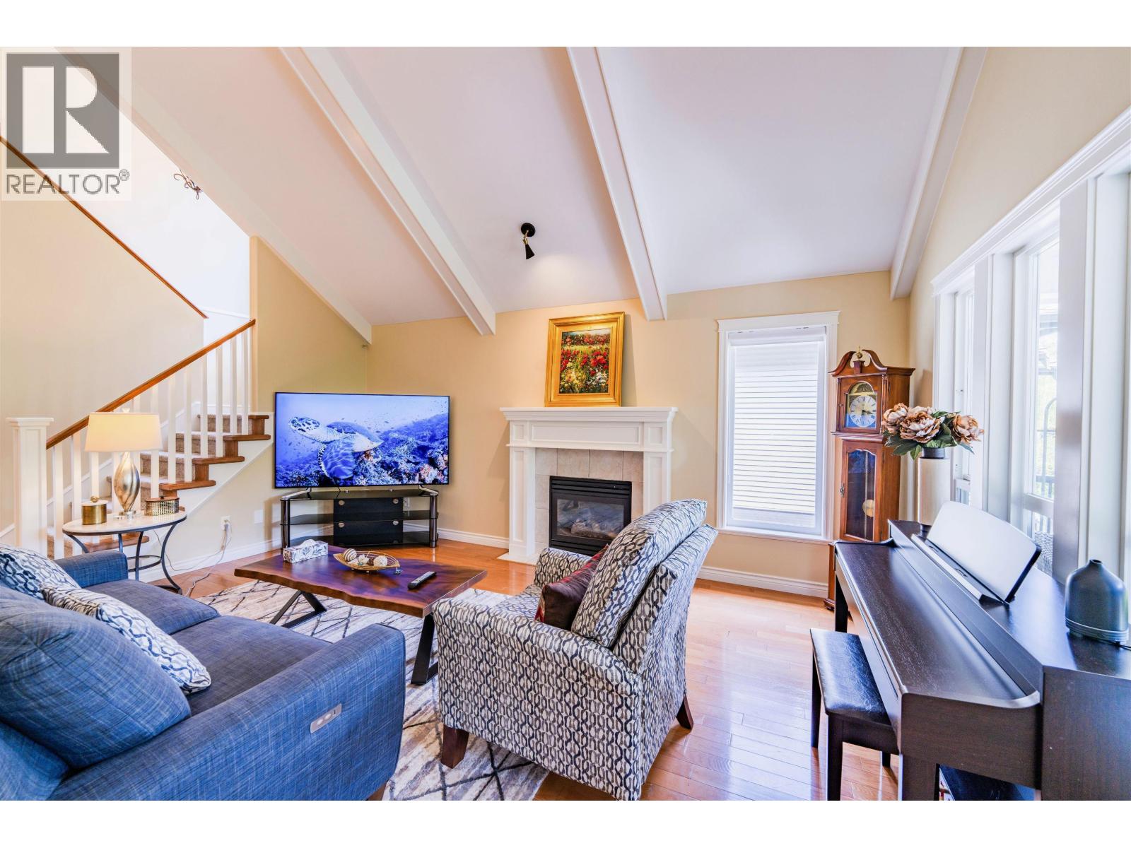 Photo 9 of 23766 110 Avenue, Maple Ridge BC