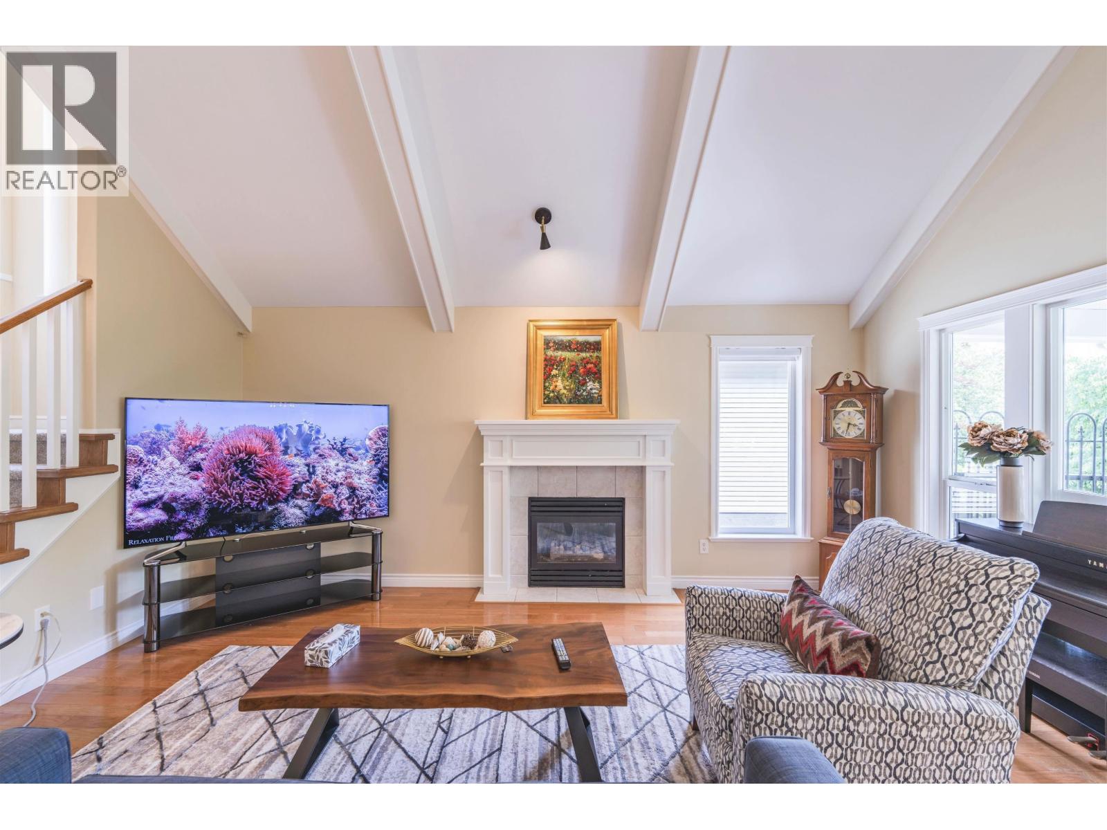 Photo 10 of 23766 110 Avenue, Maple Ridge BC