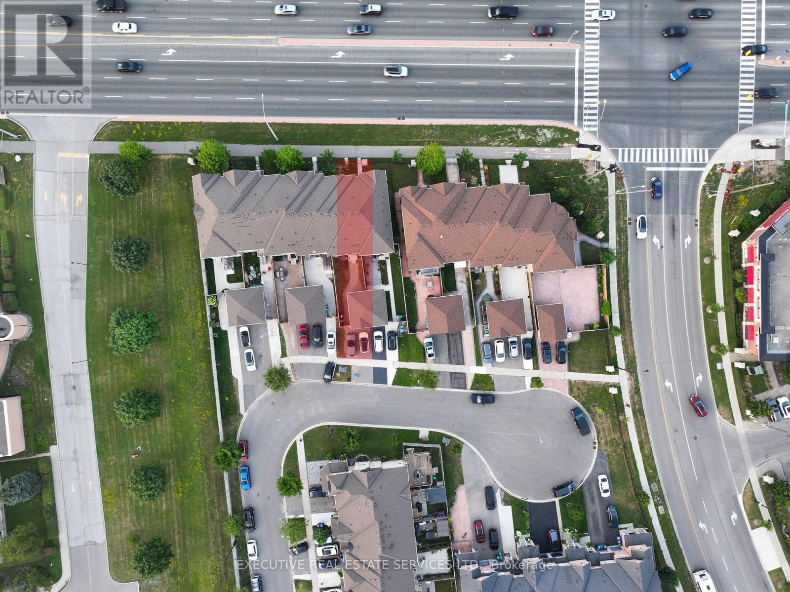 Photo 1 of 64 Hatton Court, Brampton ON