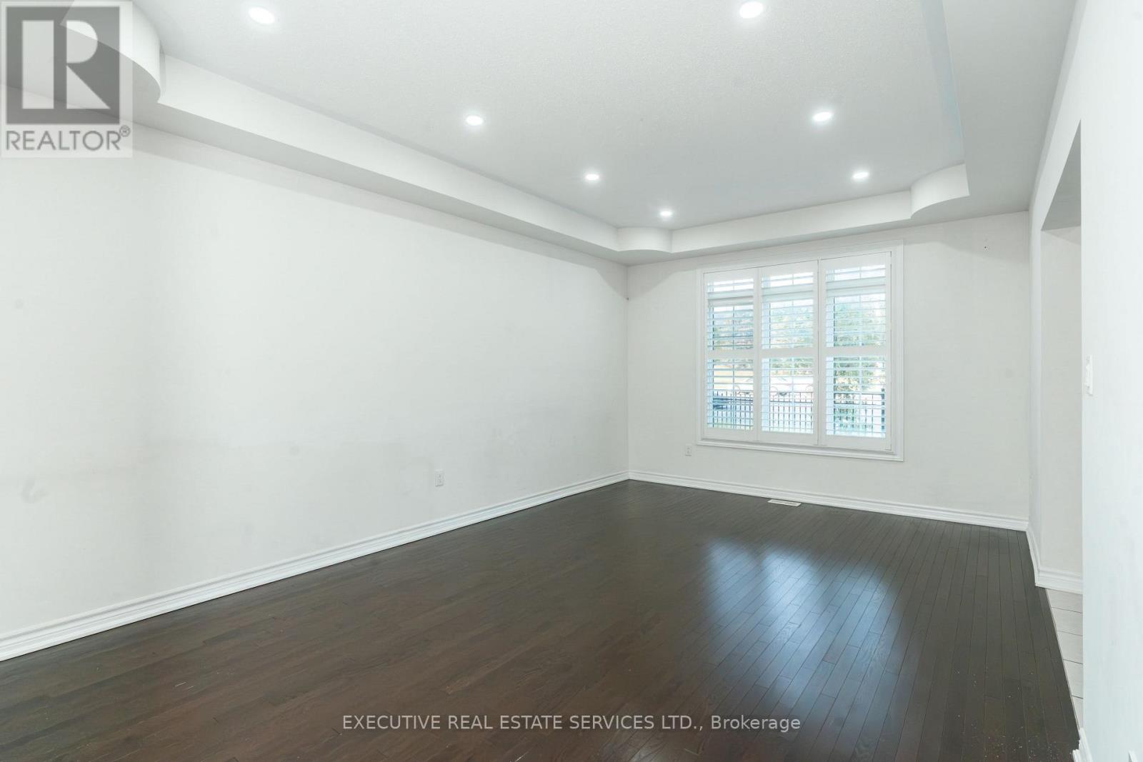 Photo 19 of 64 Hatton Court, Brampton ON