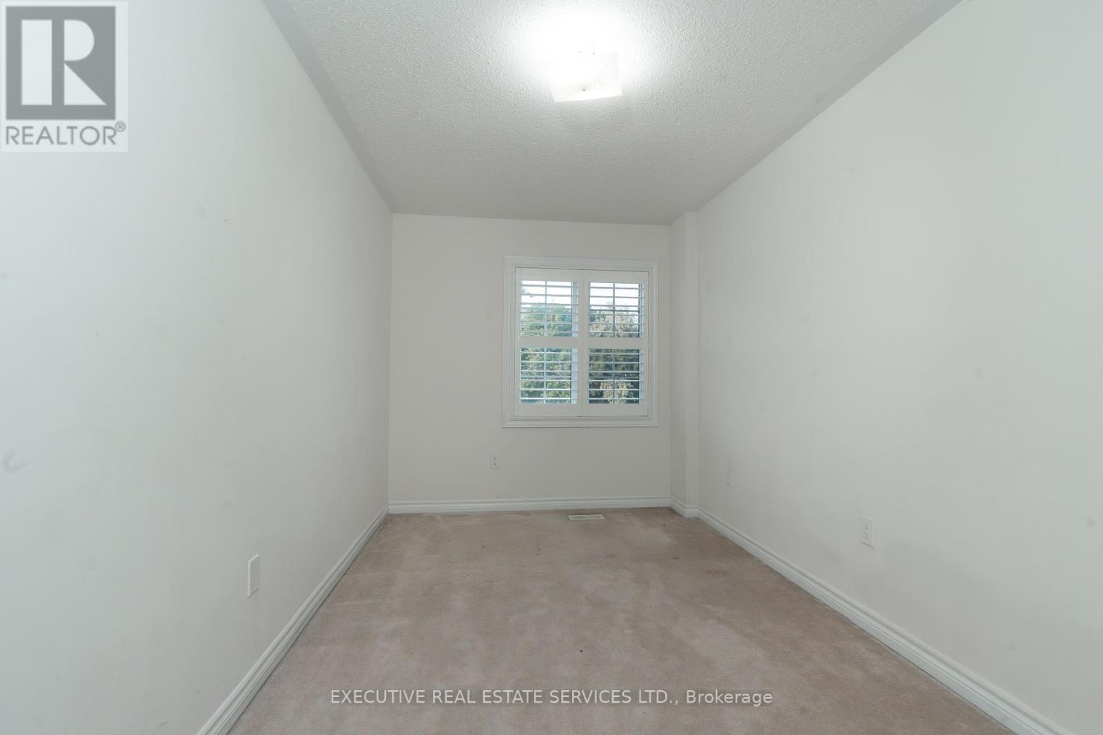 Photo 40 of 64 Hatton Court, Brampton ON