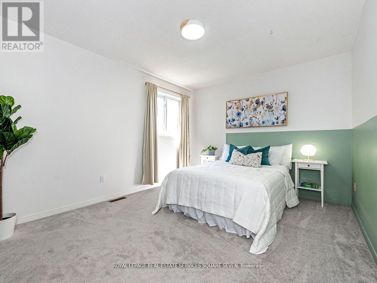 Photo 19 of 234 Sewell Drive, Oakville ON