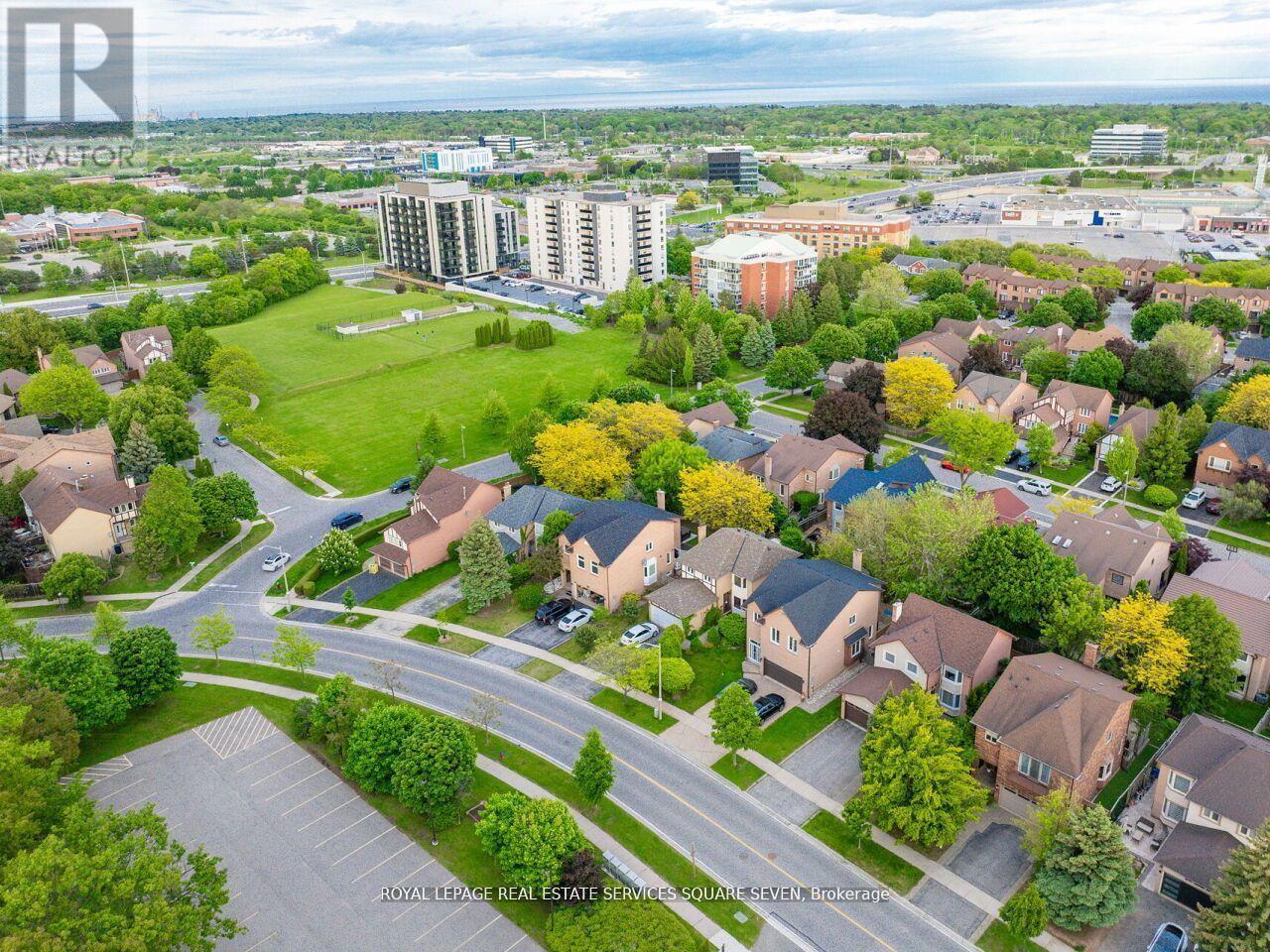 Photo 31 of 234 Sewell Drive, Oakville ON