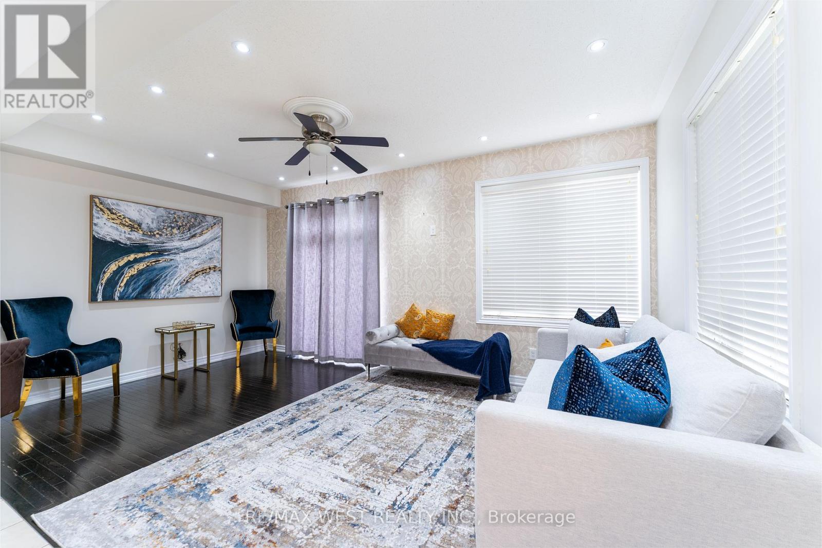 Photo 10 of 2120 Fiddlers Way, Oakville ON