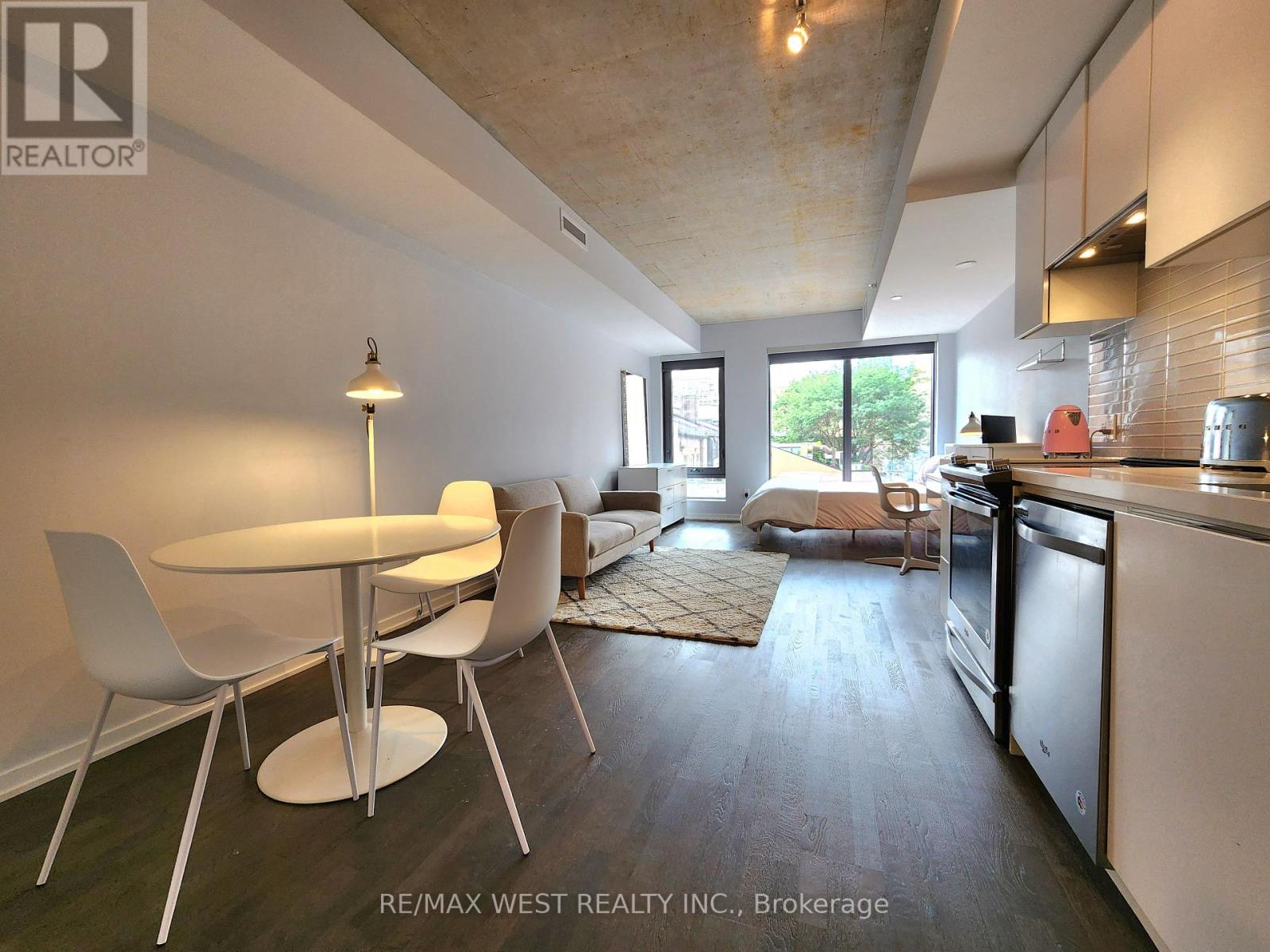Photo 6 of 306 60 Colborne Street, Toronto ON