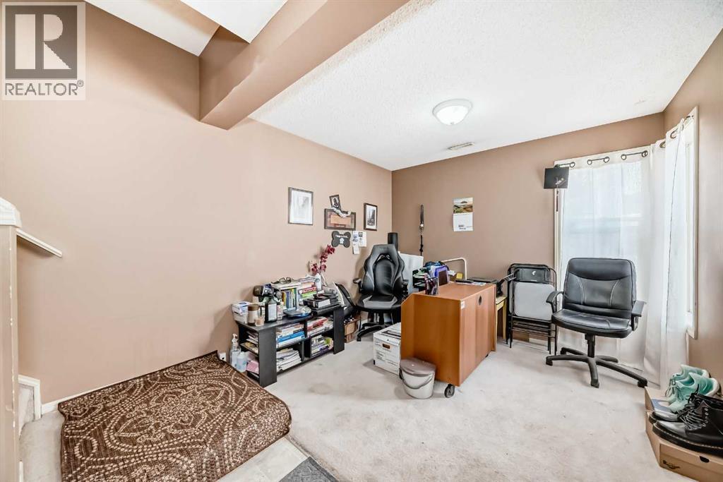 Single Family House for Sale in   Hidden Hills Terrace NW Hidden Valley Calgary 