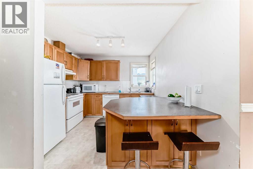 Single Family House for Sale in   Hidden Hills Terrace NW Hidden Valley Calgary 