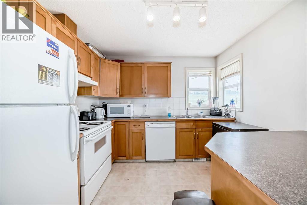 Single Family House for Sale in   Hidden Hills Terrace NW Hidden Valley Calgary 